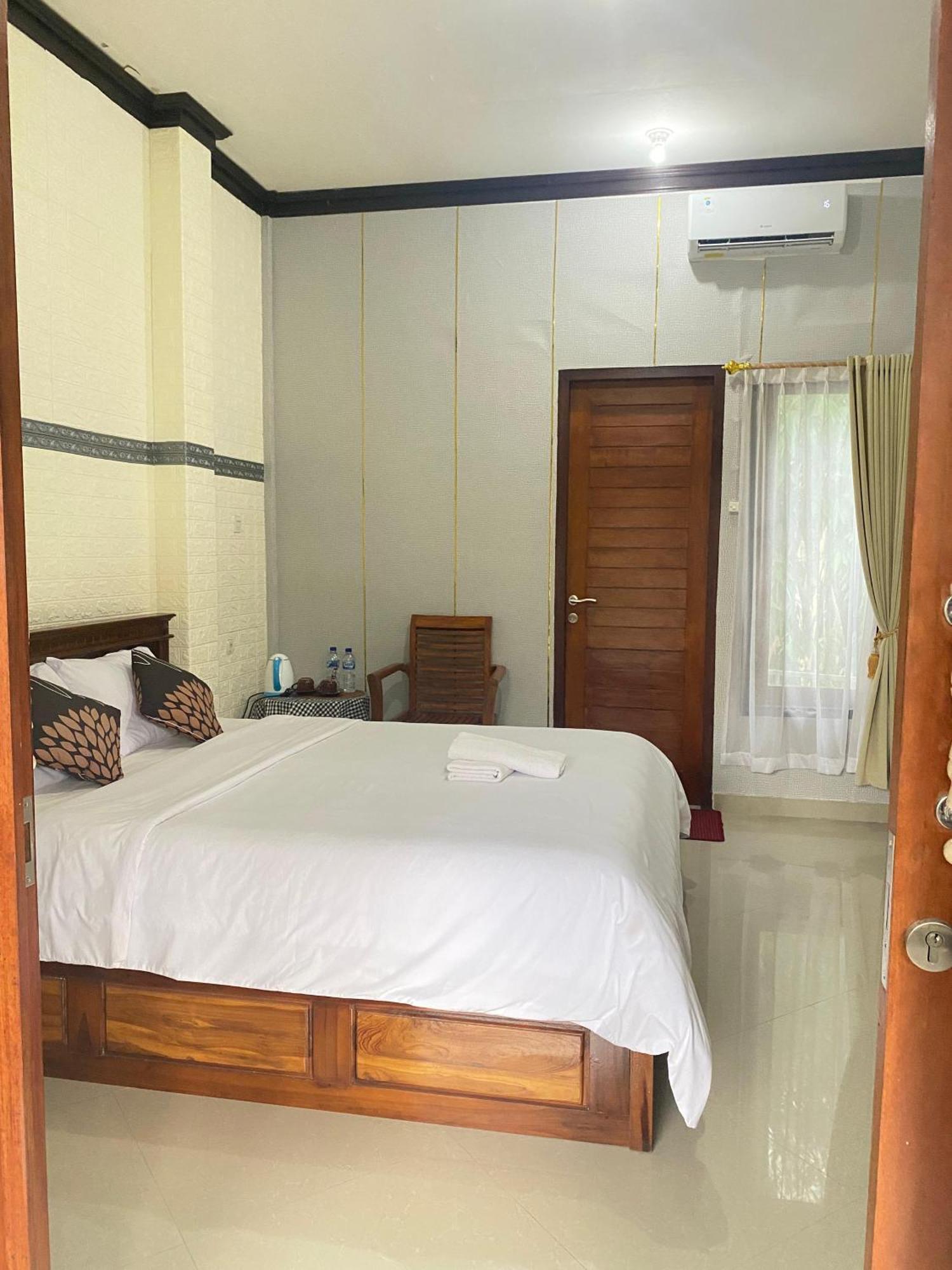 Sri Sedana Guest House Sidemen  Luaran gambar